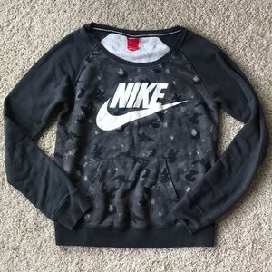 NIKE crewneck sweatshirt
